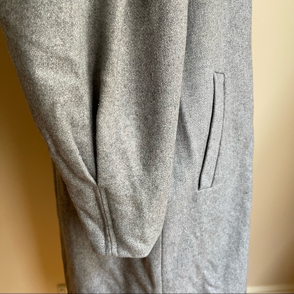 VINTAGE | Long woollen coat with shoulder and sleeve details | Size 14 - Picture 6 of 16